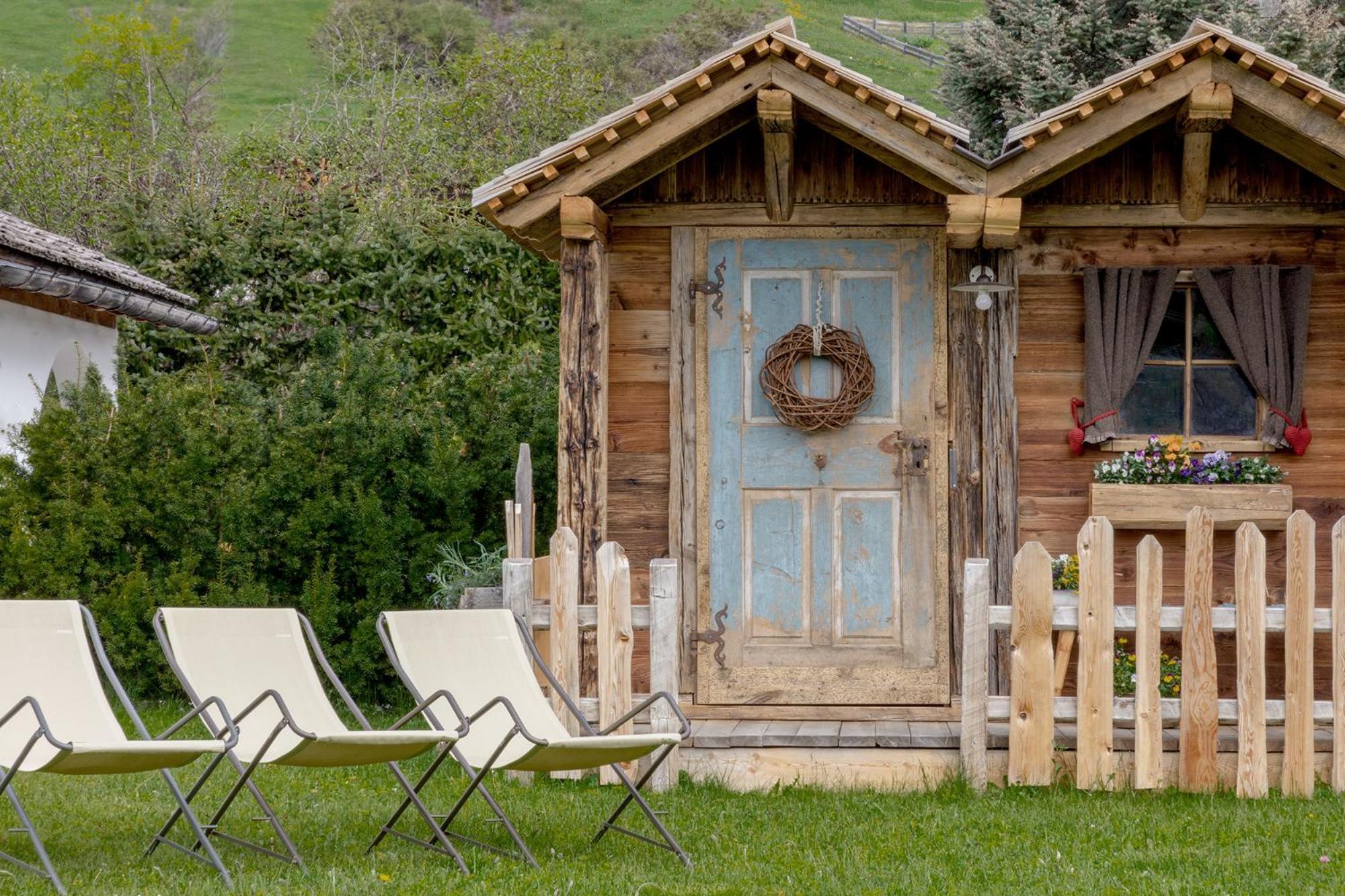Chalet Ciasa Tino & Sara - Belaval Apartments Corvara In Badia Bagian luar foto